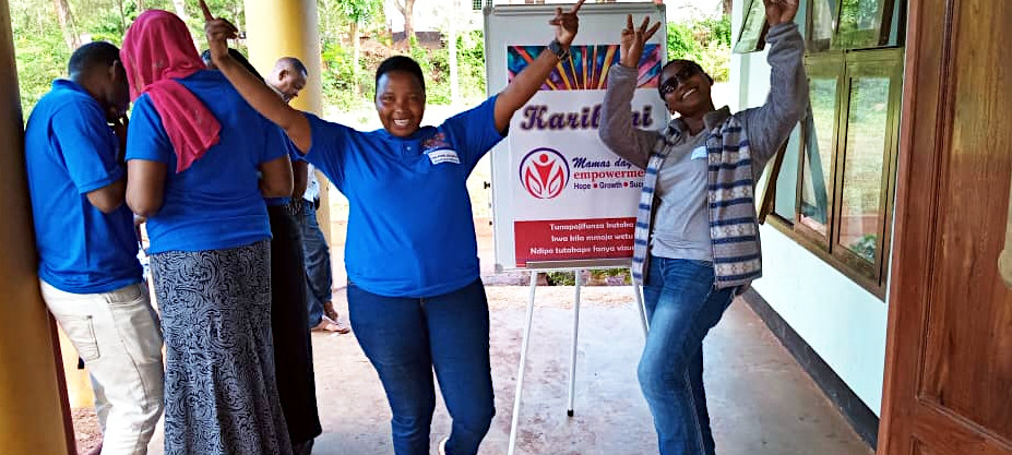 Salome Foundation's goal is to teach women and mothers how to become independent by starting their own businesses.