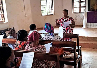 Salome Foundation teaches women and mothers how to become economically independent by starting their own businesses.